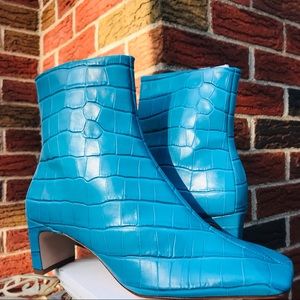 NWT The most beautiful boots in the world!